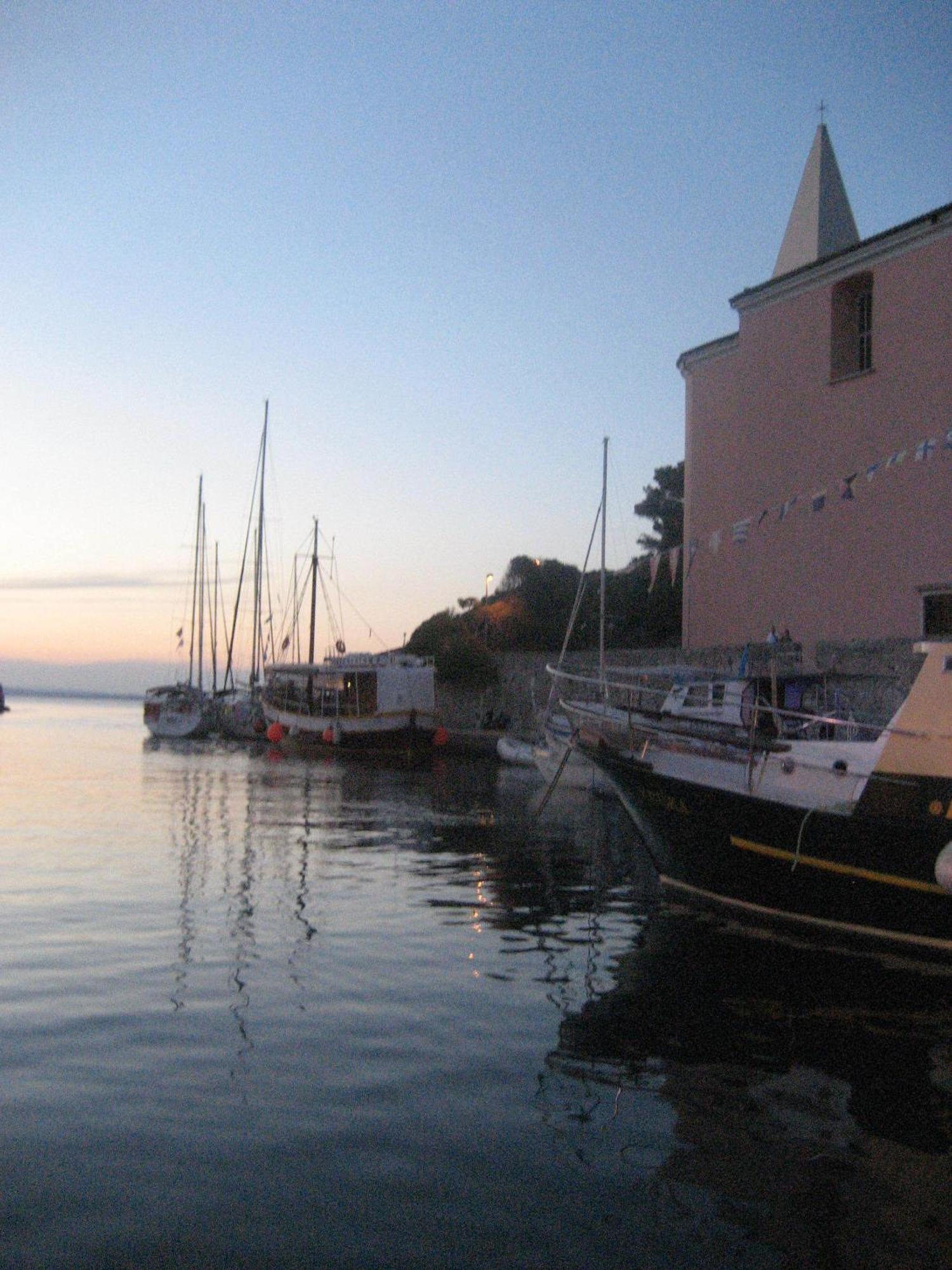 Apartments Veli Losinj *